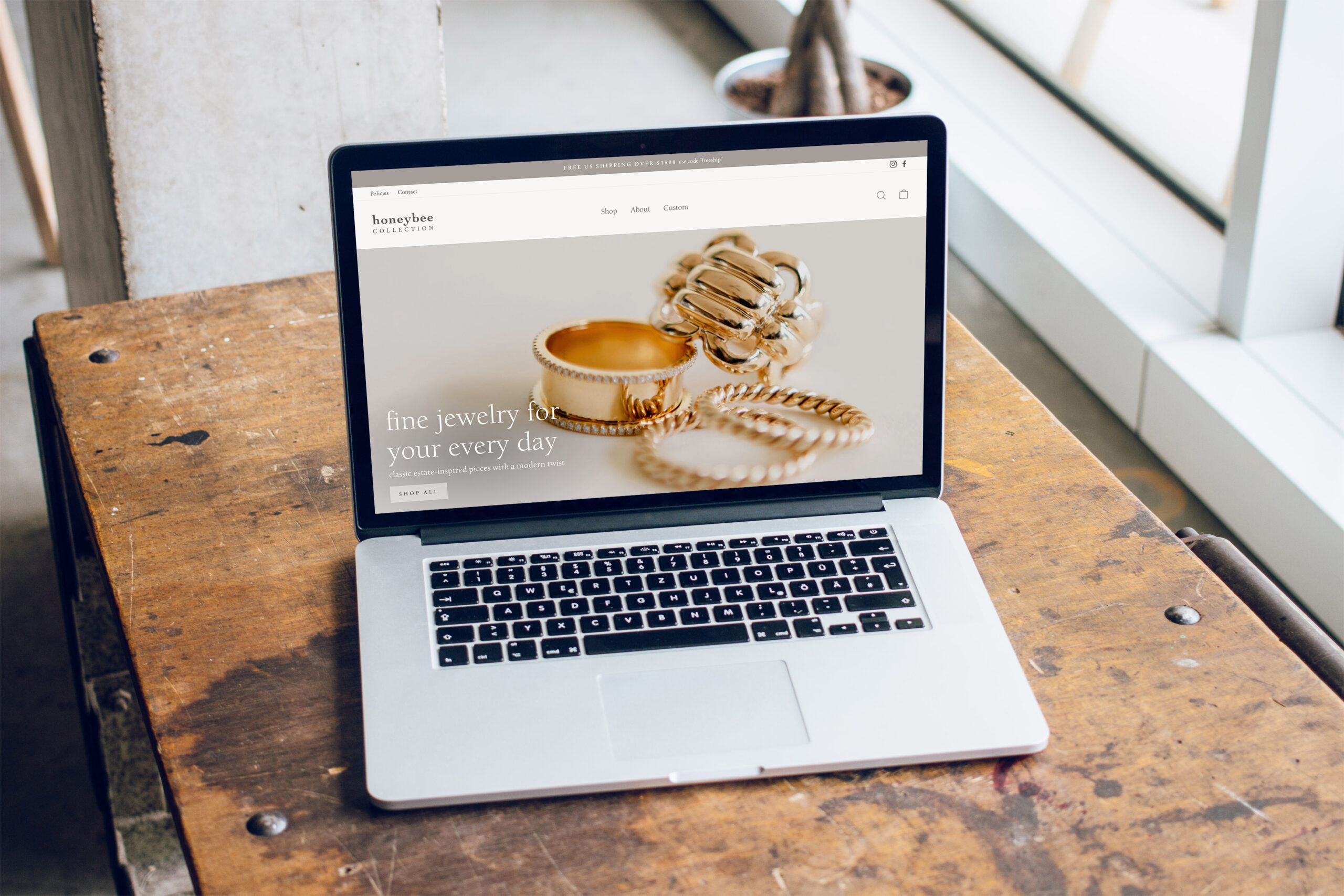 Honeybee collection website